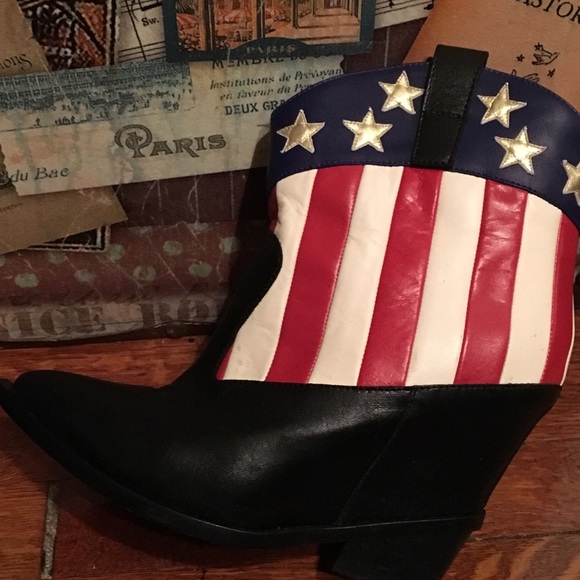 Women’s Giuseppe Zanotti booties - Picture 3 of 4